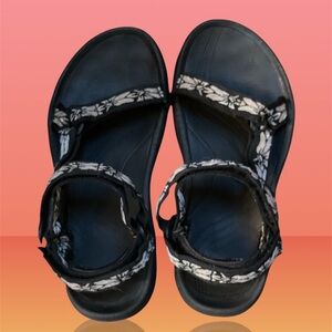 Teva Women's Hurricane 4 Sport Sandals in Hazel Black Size9 EUC